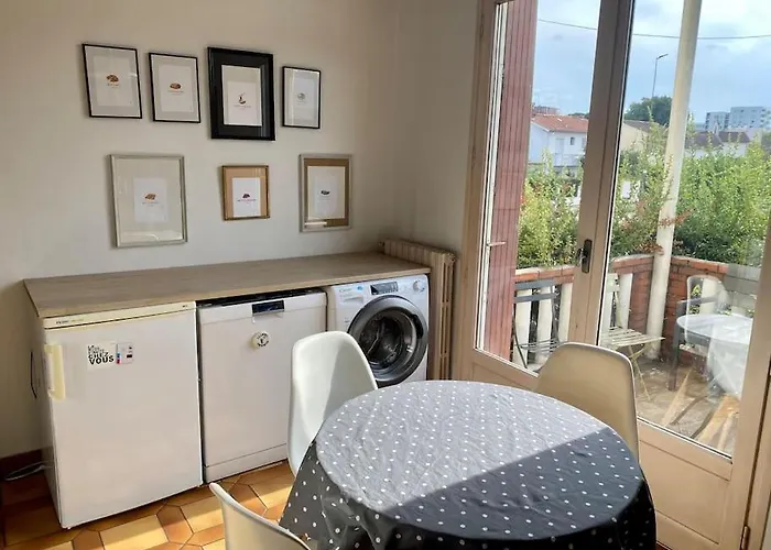 La Grande Maison-toulouse Garonne-parking/jardin *